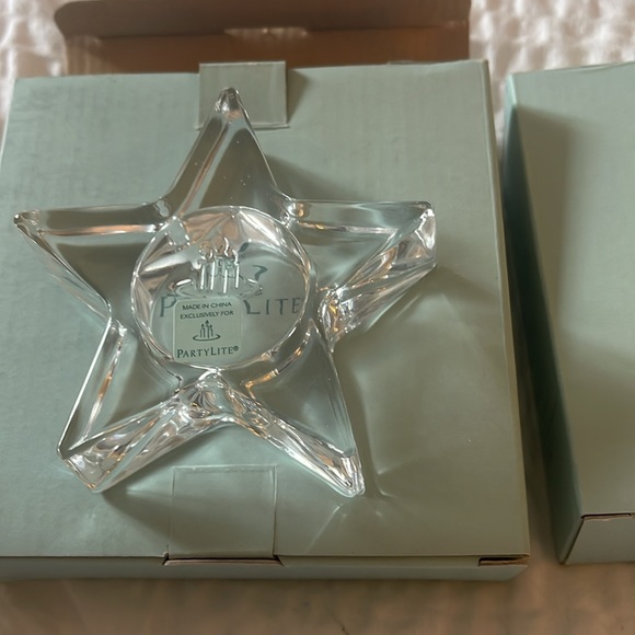 Partylite P9993 set of 2 Glass Star Tealight Holders new in box - Picture 2 of 2